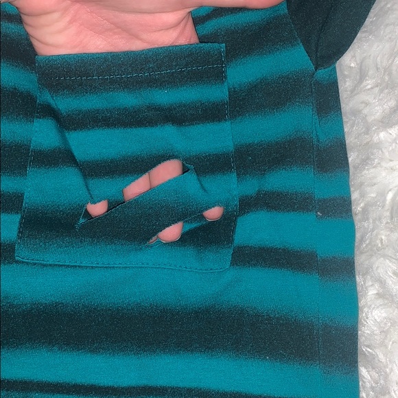 DC Raw Edge Teal Striped Tee - Picture 5 of 6